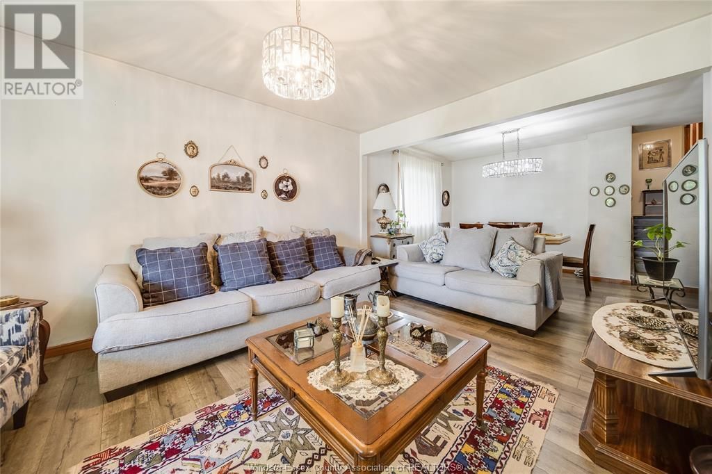 1063 BROOKVIEW Image 6