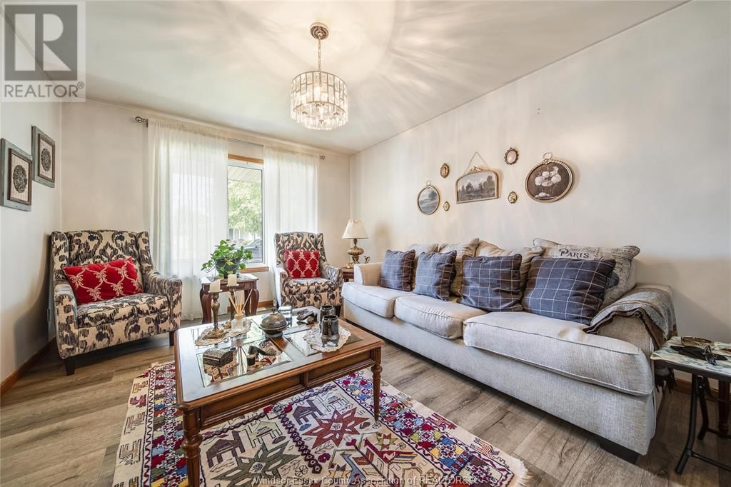 1063 BROOKVIEW Image 7