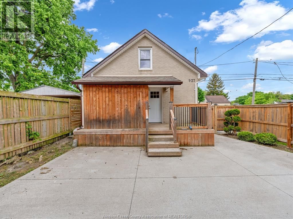 927 ELLROSE AVENUE Image 1