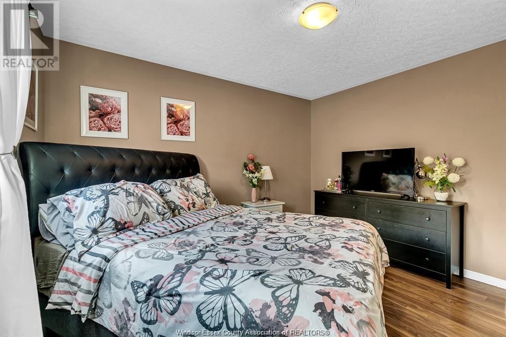 3858 ACORN COURT Image 16