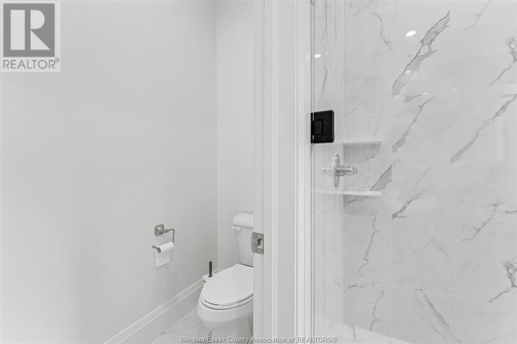 658 LILY MAC BOULEVARD Image 27