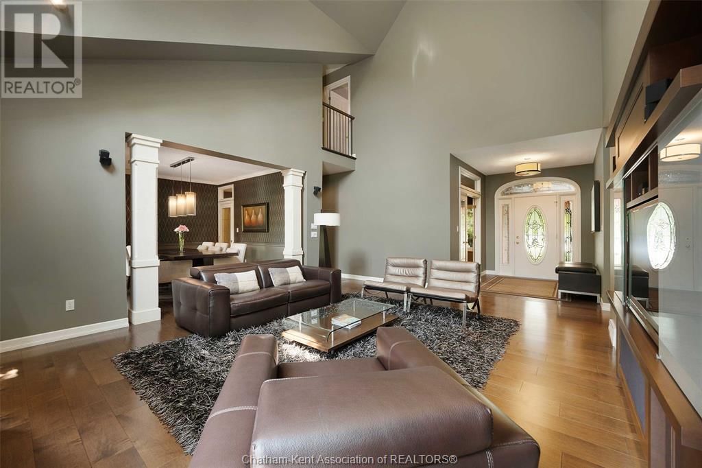 50 ST ANDREWS PLACE Image 11