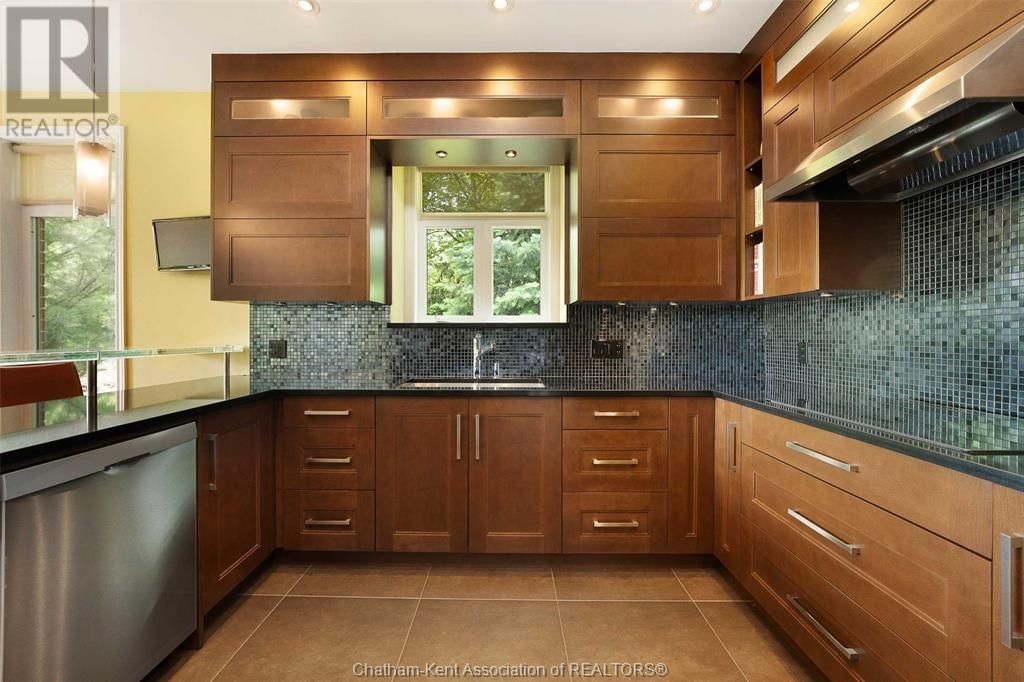 50 ST ANDREWS PLACE Image 15