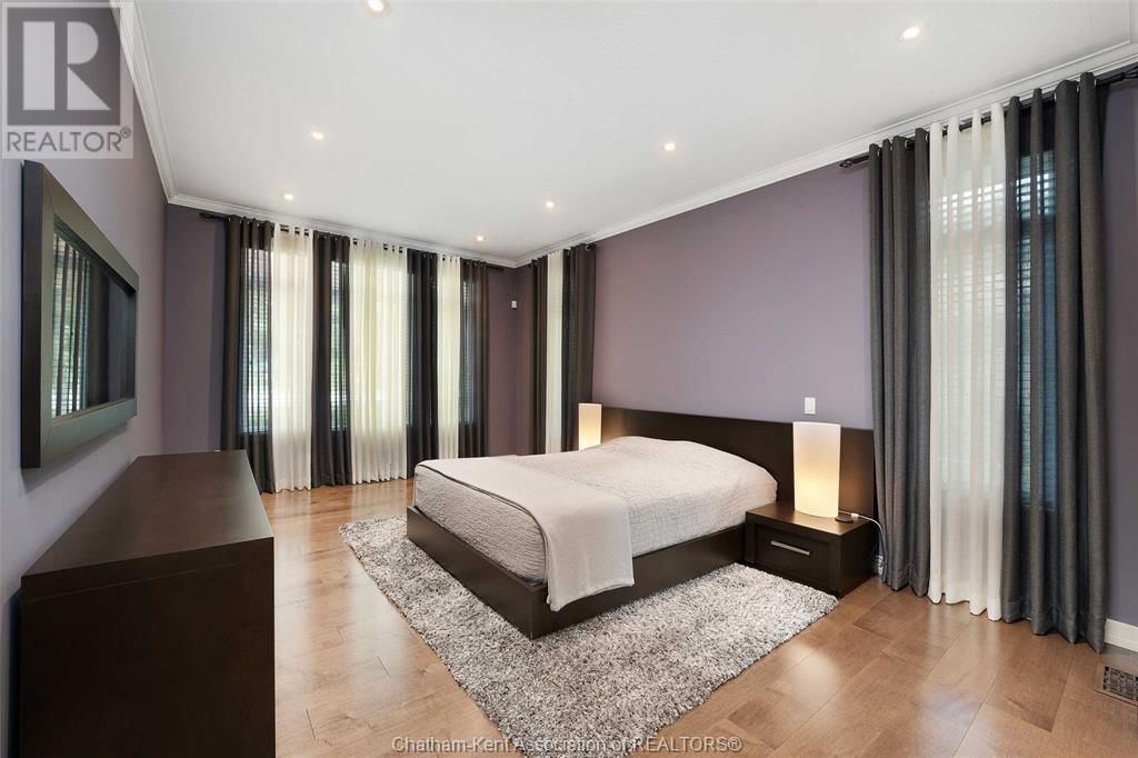 50 ST ANDREWS PLACE Image 22