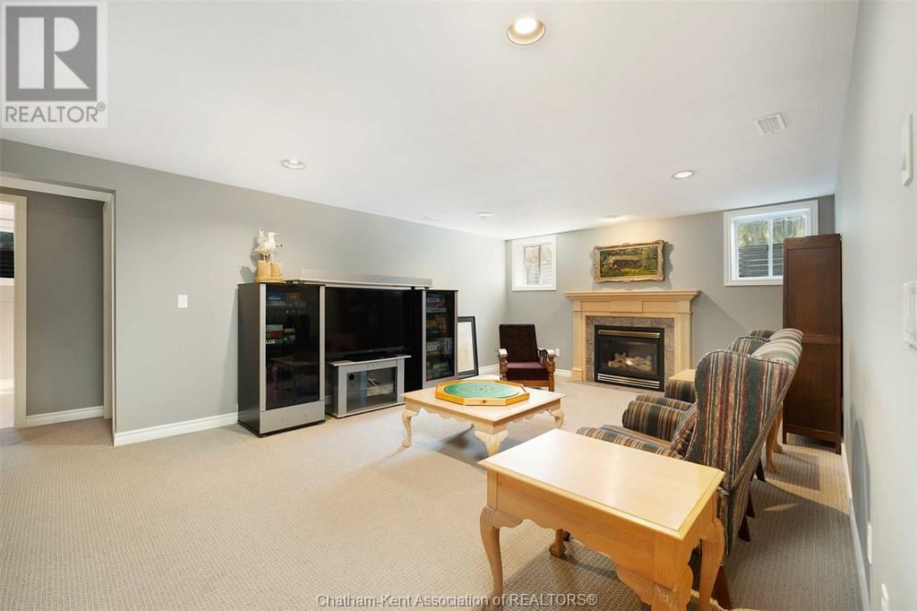 50 ST ANDREWS PLACE Image 32