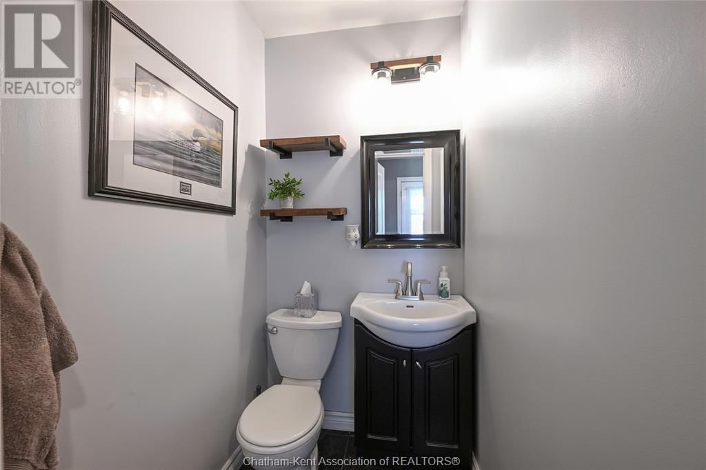 6233 EIGHTH LINE Image 25