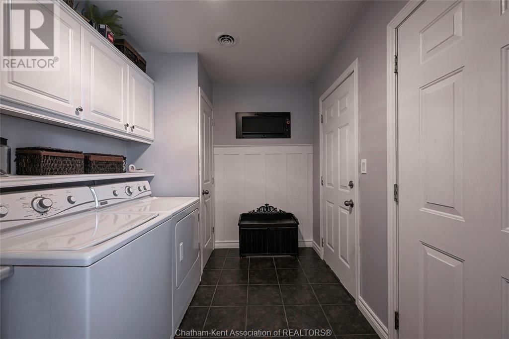 6233 EIGHTH LINE Image 29