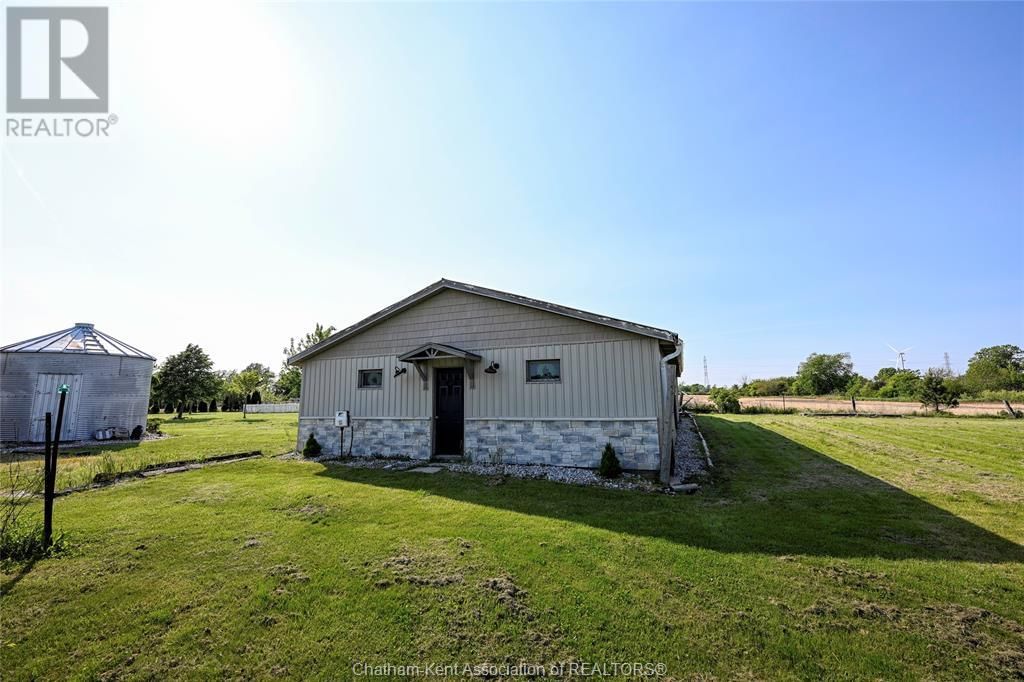 6233 EIGHTH LINE Image 33
