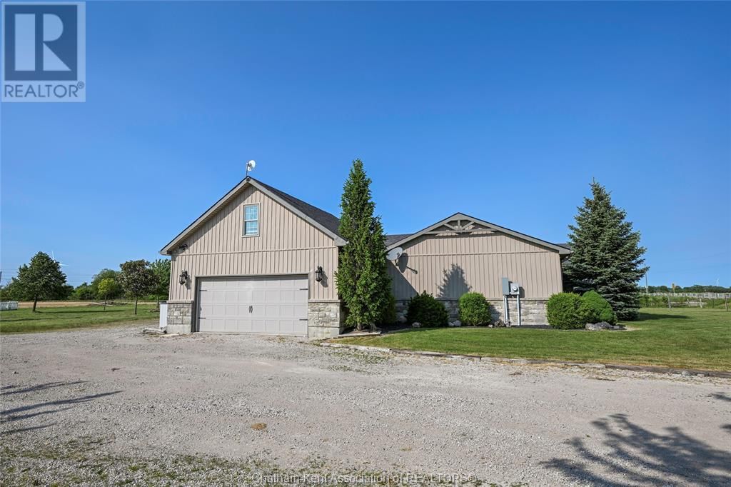 6233 EIGHTH LINE Image 40
