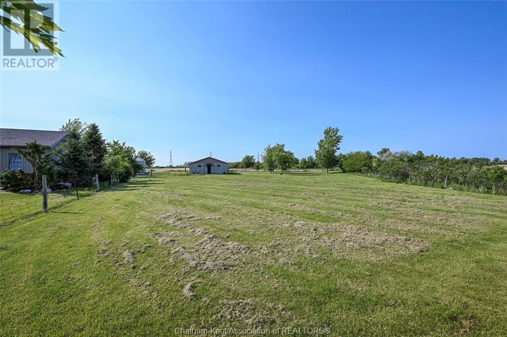 6233 EIGHTH LINE Image 46