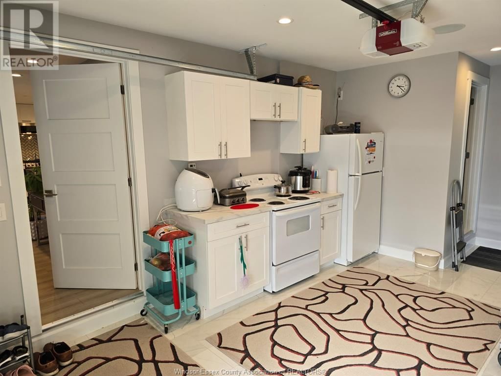 643 POINT PELEE DRIVE Image 22