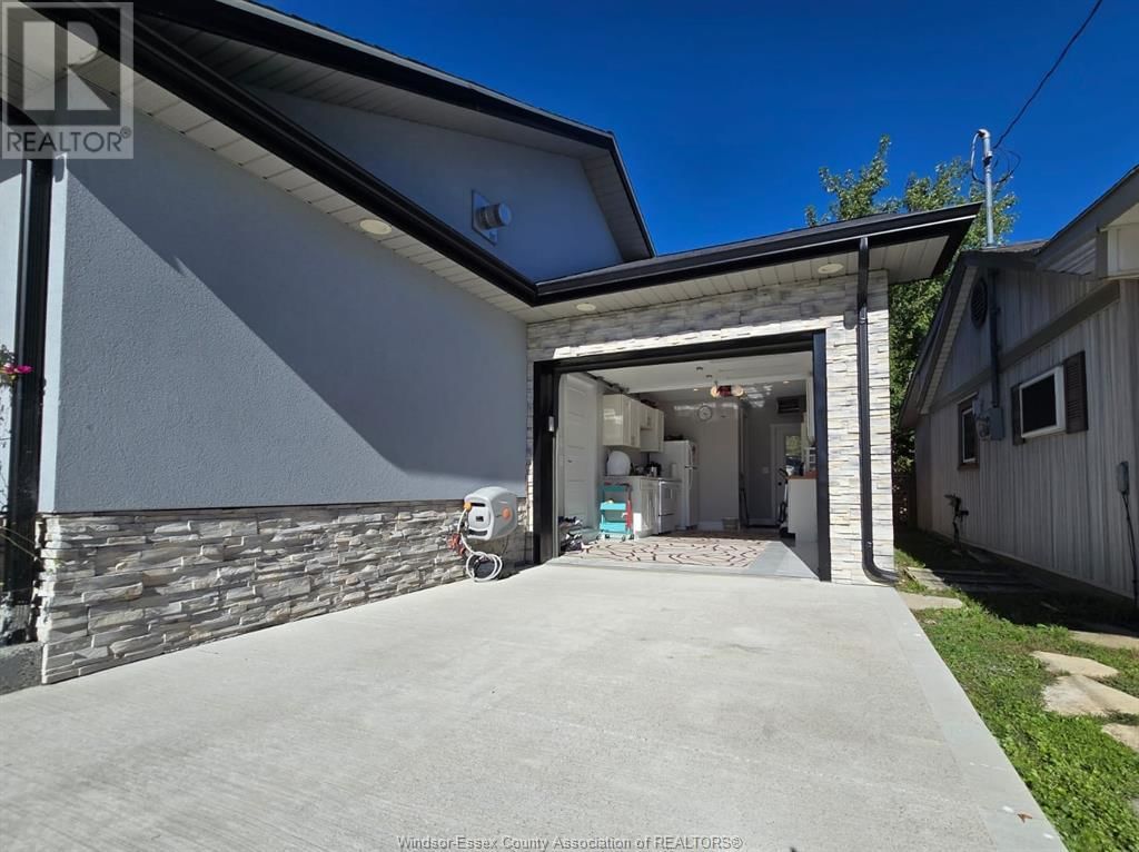 643 POINT PELEE DRIVE Image 31