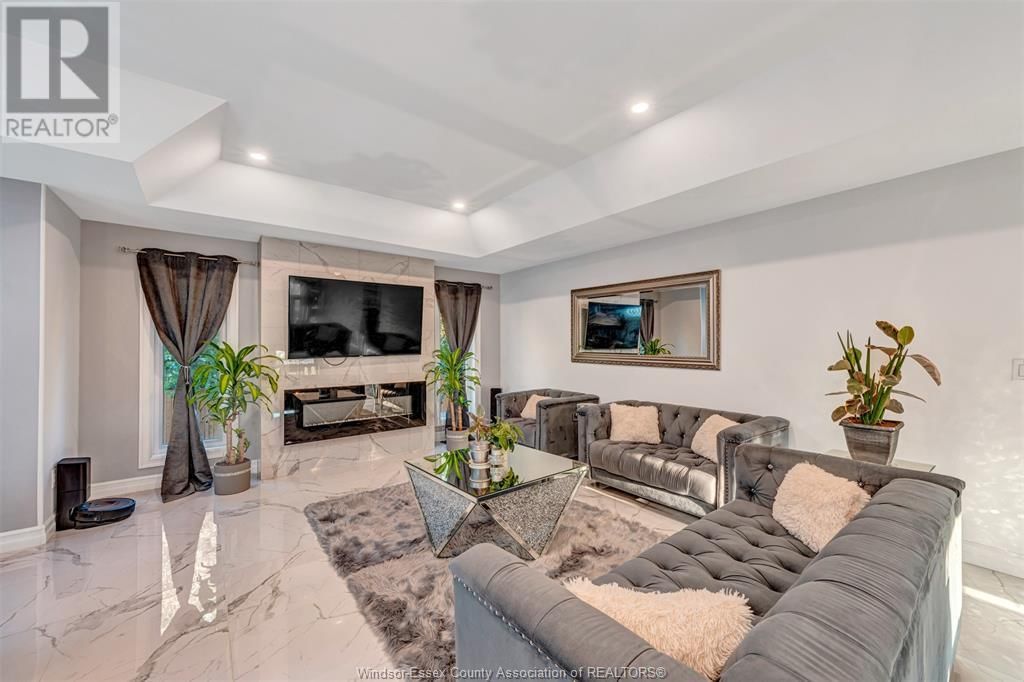 5526 NOSTADT CRESCENT Image 3
