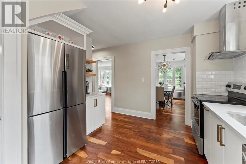 2163 GLADSTONE AVENUE Image 13