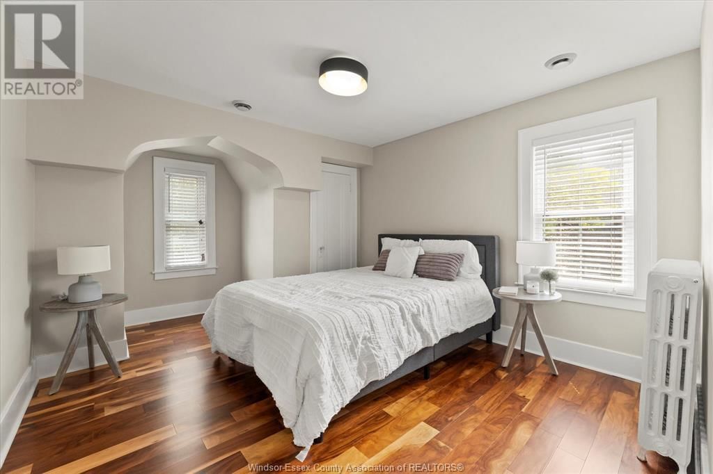 2163 GLADSTONE AVENUE Image 21
