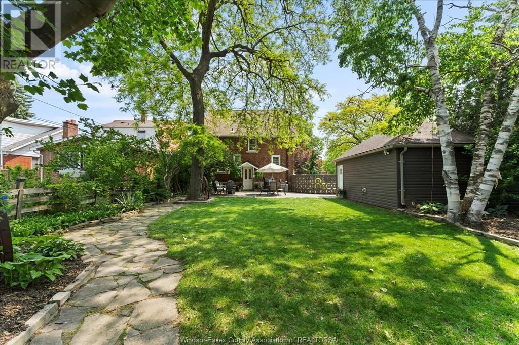 2163 GLADSTONE AVENUE Image 34
