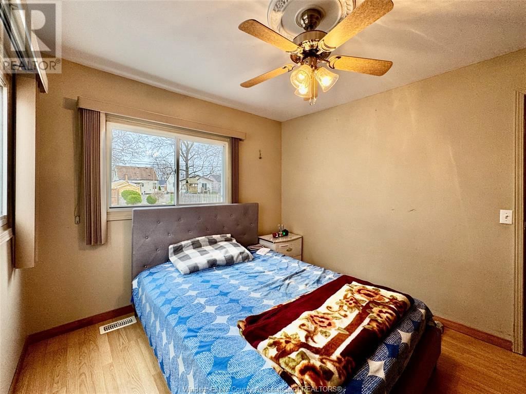 3651 BARRYMORE LANE Image 10