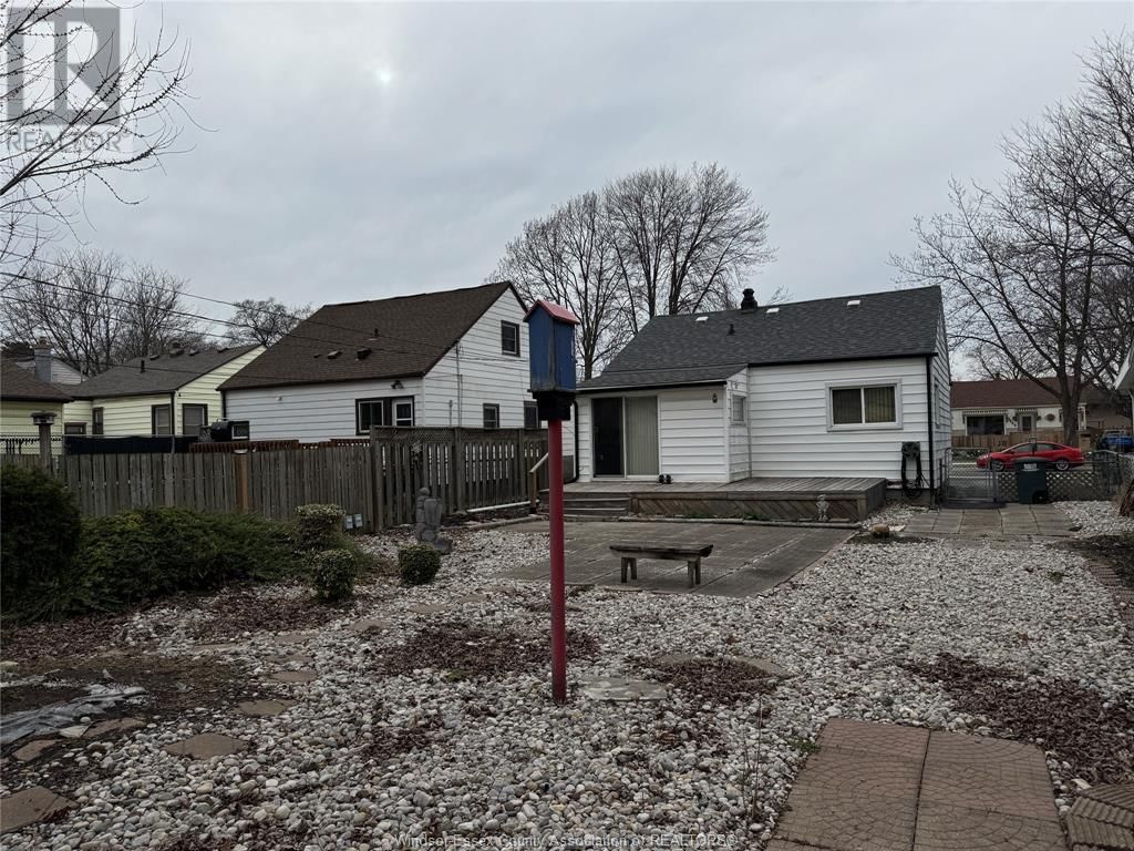 3651 BARRYMORE LANE Image 16