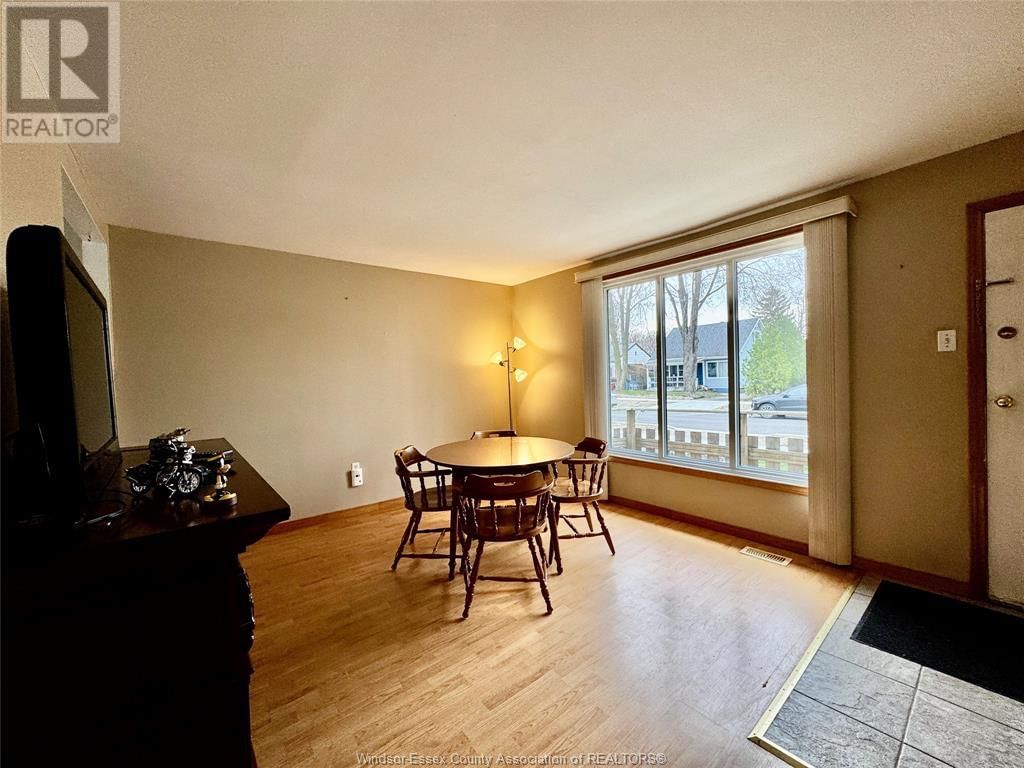 3651 BARRYMORE LANE Image 6