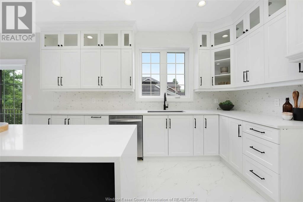 2865 TRAFALGAR COURT Image 19
