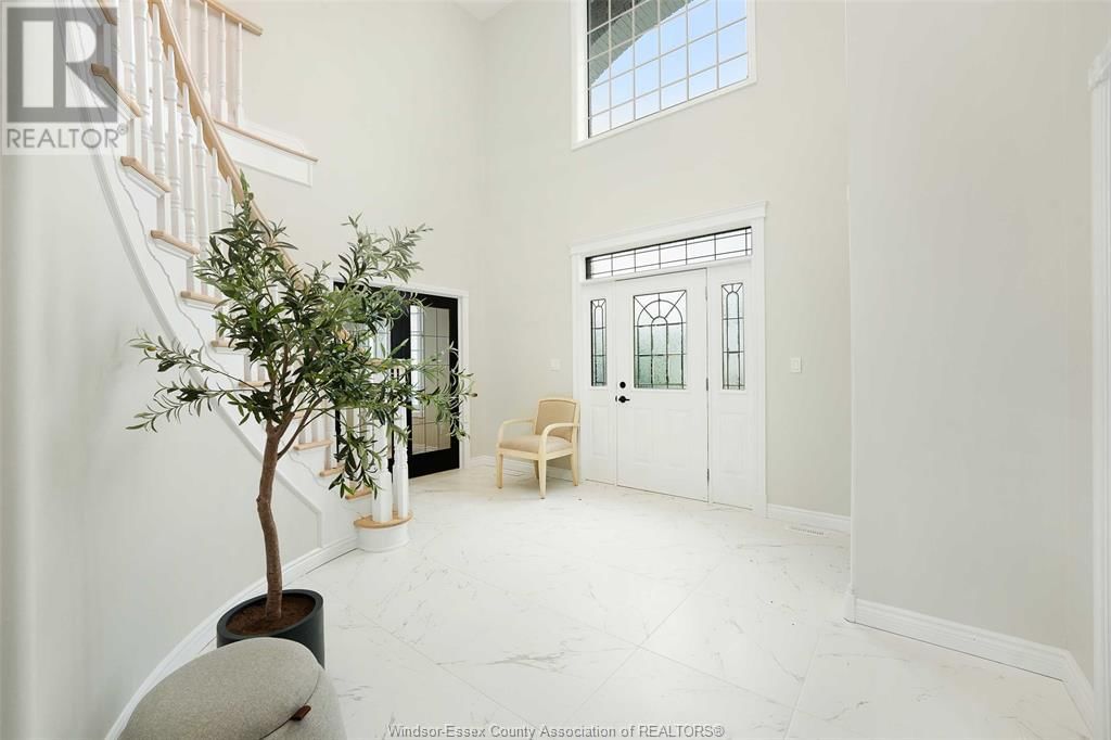2865 TRAFALGAR COURT Image 25