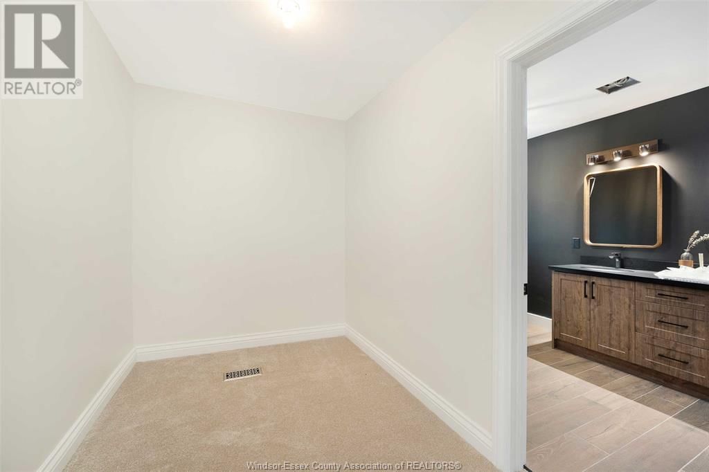 2865 TRAFALGAR COURT Image 27