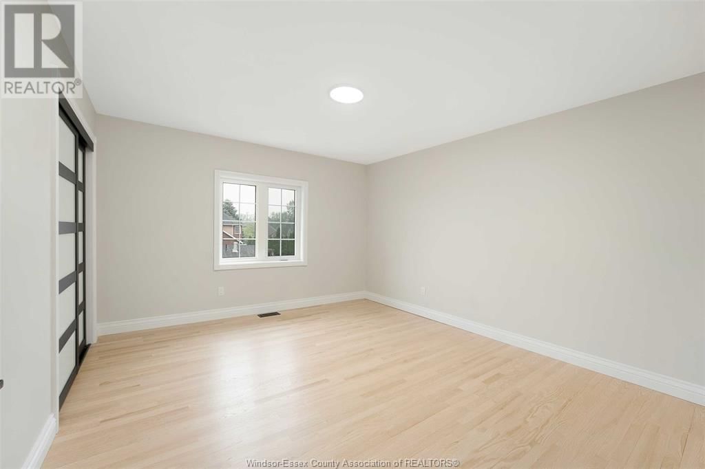 2865 TRAFALGAR COURT Image 31