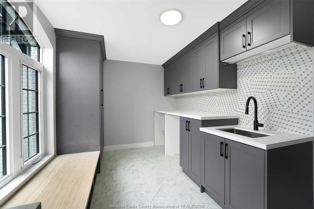 2865 TRAFALGAR COURT Image 35