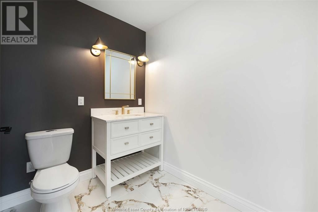 2865 TRAFALGAR COURT Image 36
