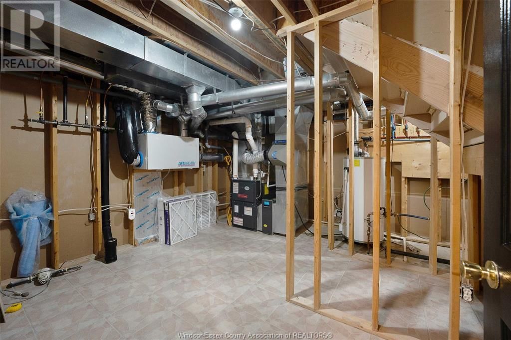 2865 TRAFALGAR COURT Image 38