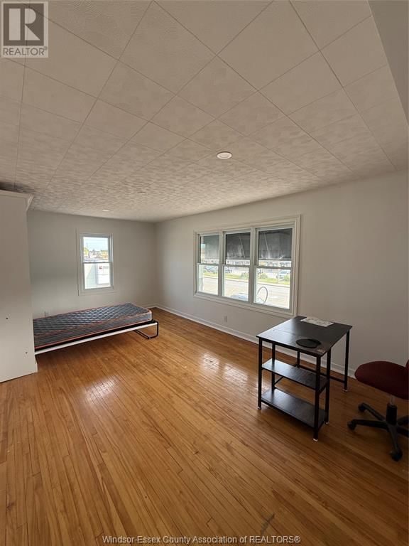 UPPER - 2783 HOWARD AVENUE Image 11