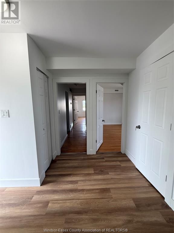 UPPER - 2783 HOWARD AVENUE Image 17