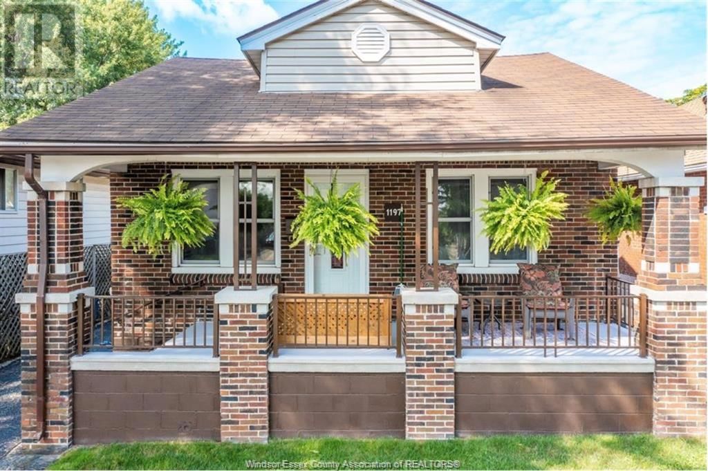 1197 MCKAY AVENUE Image 1