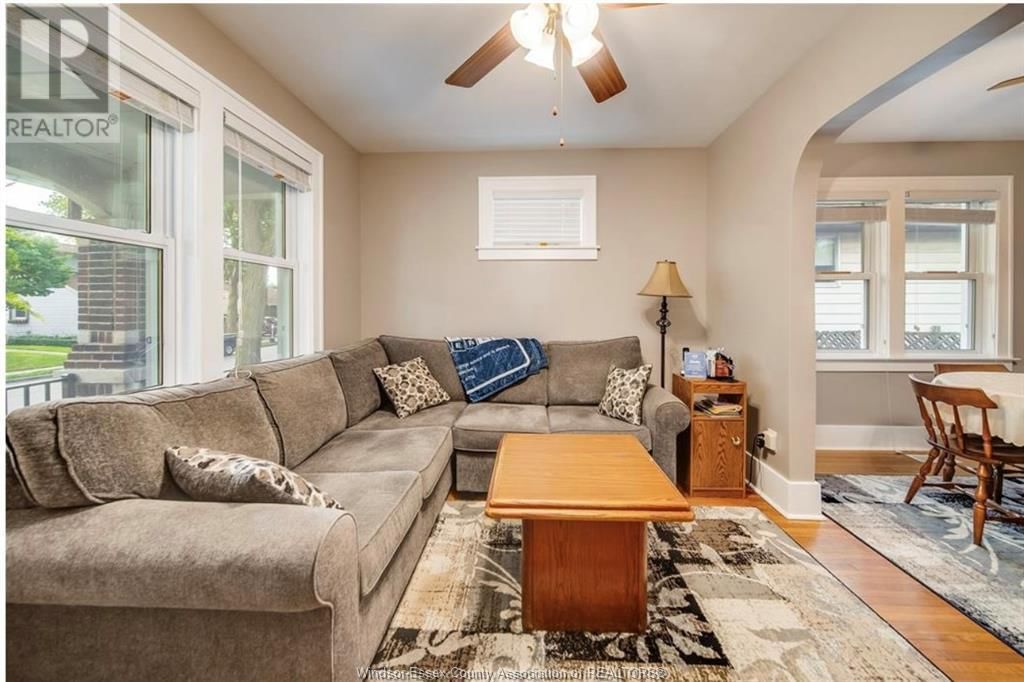 1197 MCKAY AVENUE Image 5