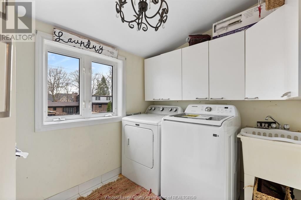 2464 GLADSTONE Image 39