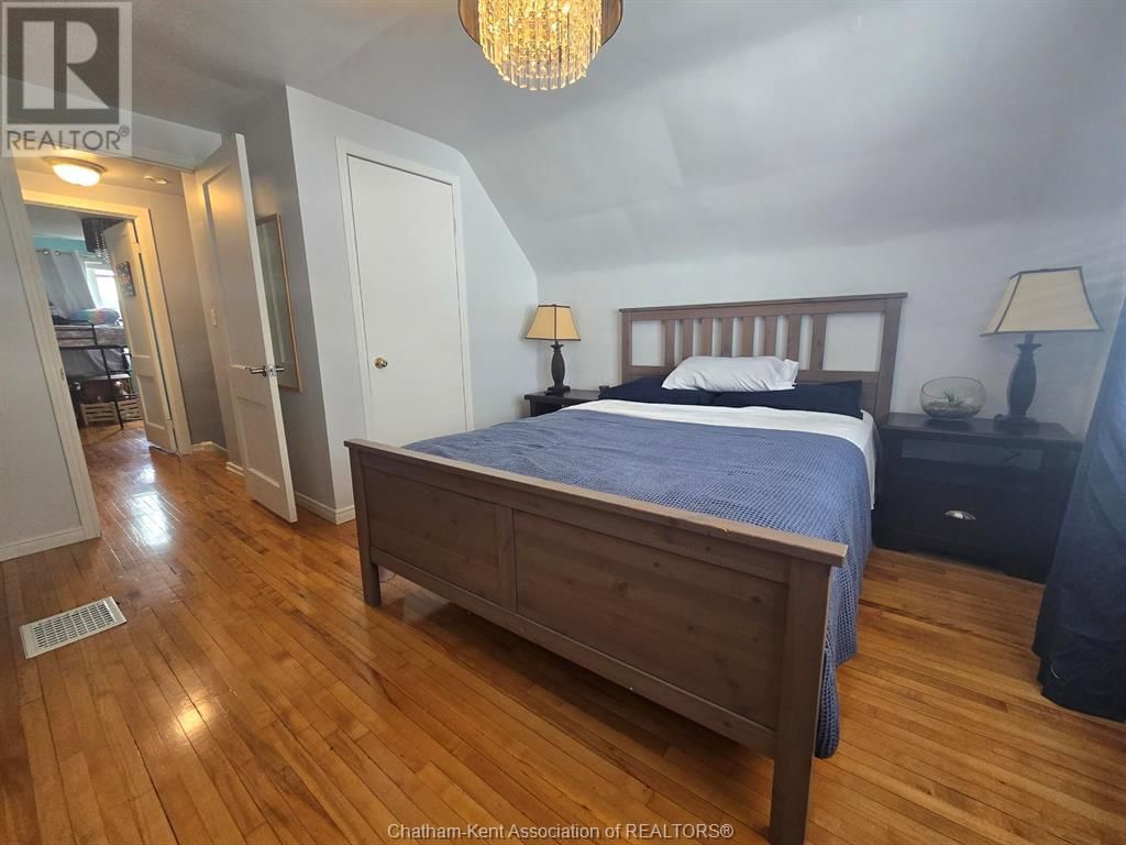 98 SUNNYSIDE AVENUE Image 22