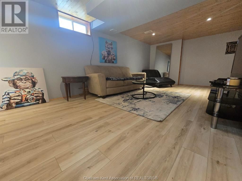 98 SUNNYSIDE AVENUE Image 24