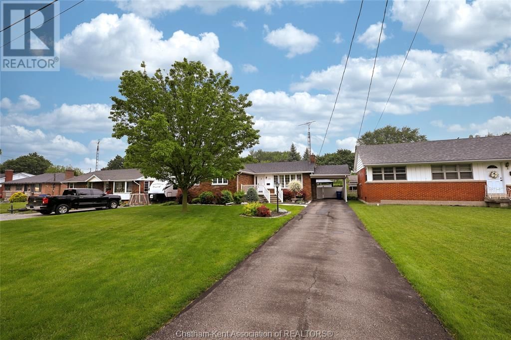 21 WINDSOR DRIVE Image 1
