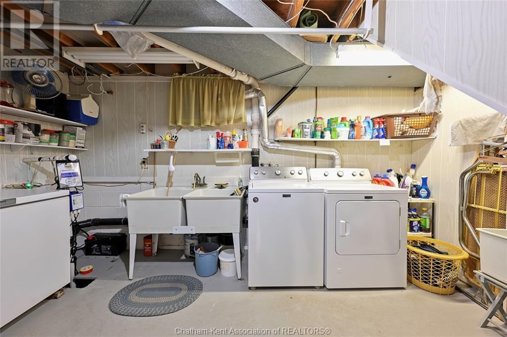 21 WINDSOR DRIVE Image 24