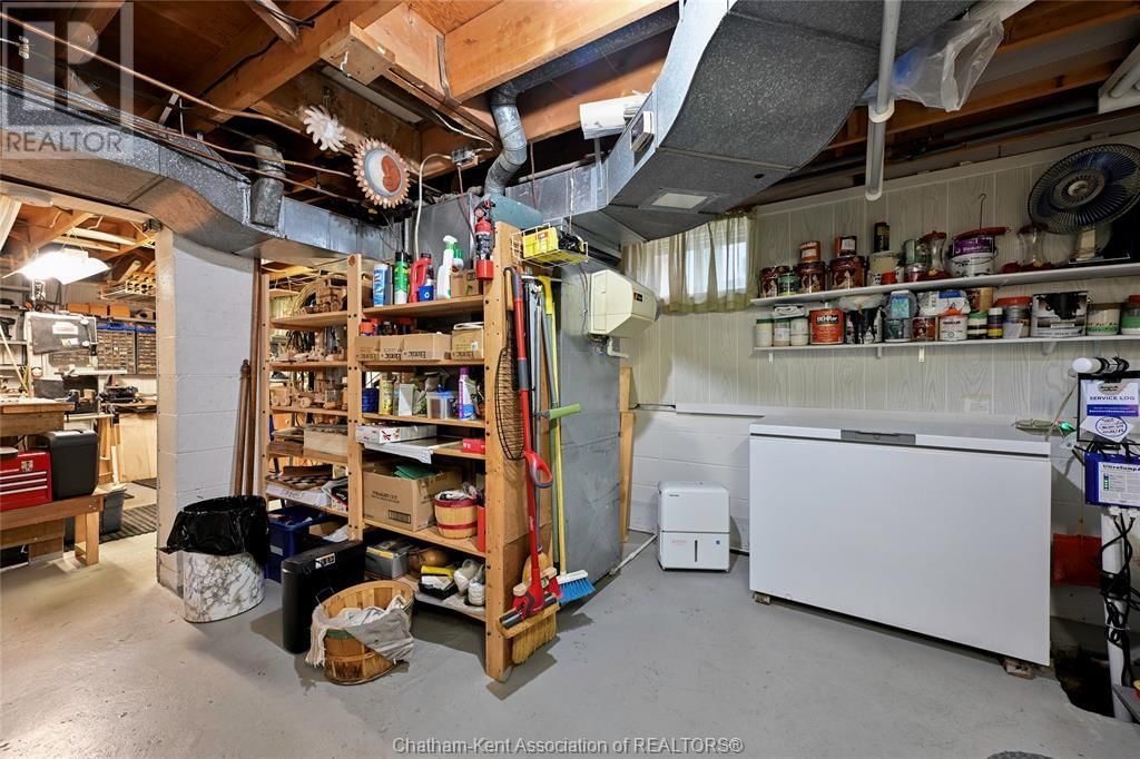 21 WINDSOR DRIVE Image 25