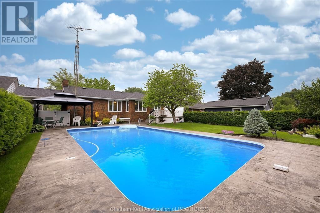 21 WINDSOR DRIVE Image 5