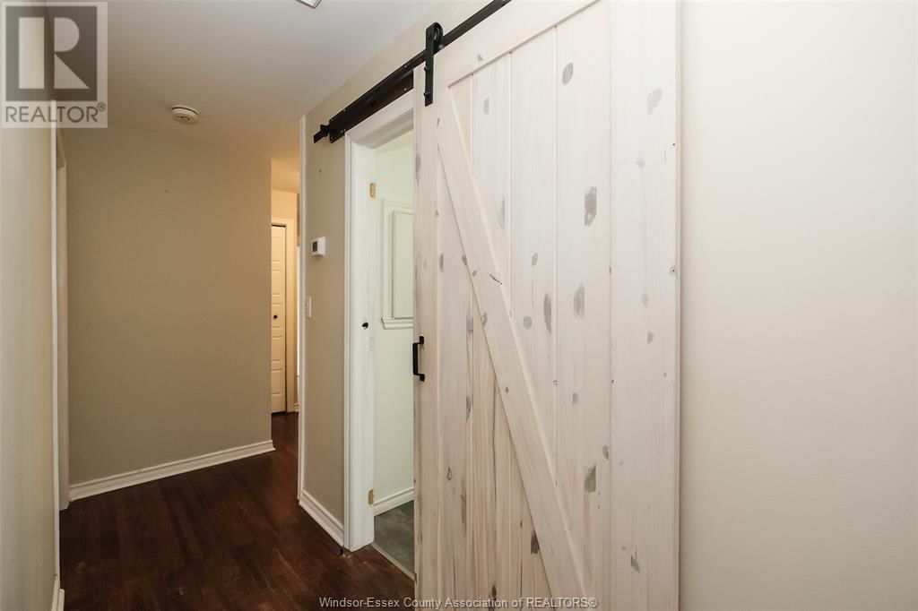242 ERIE STREET WEST Image 6