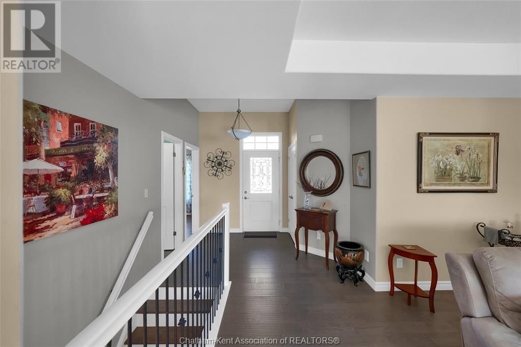 30 LANZ BOULEVARD Image 22