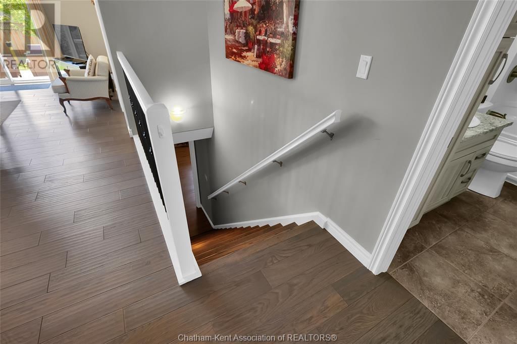 30 LANZ BOULEVARD Image 29