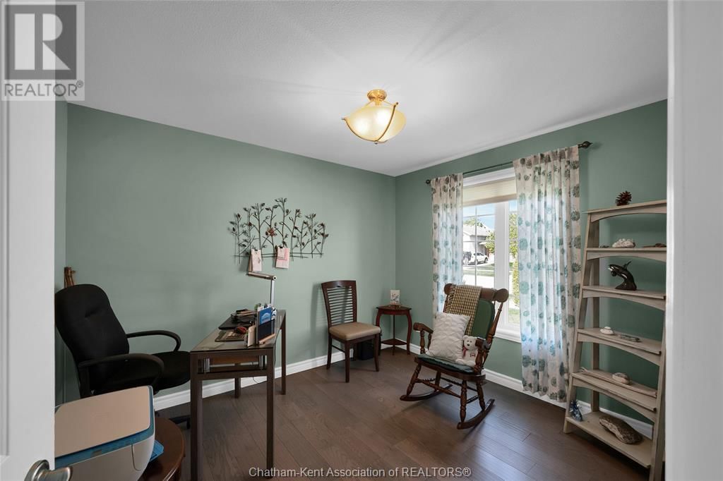30 LANZ BOULEVARD Image 30