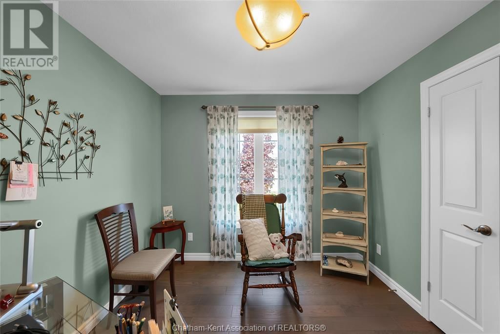 30 LANZ BOULEVARD Image 31