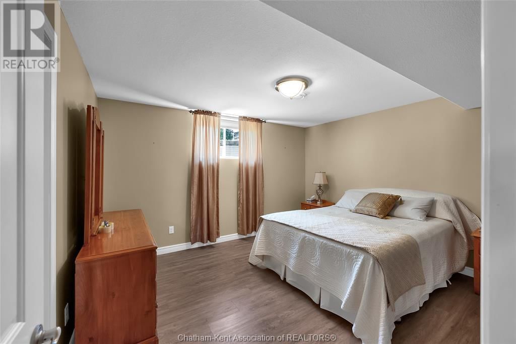 30 LANZ BOULEVARD Image 45