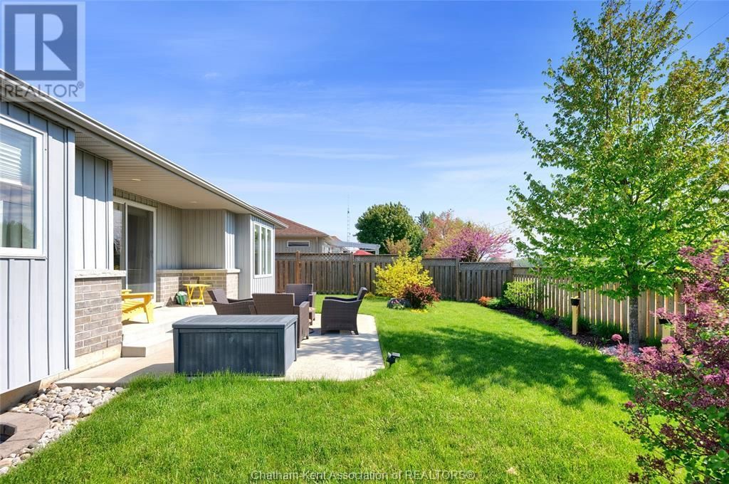30 LANZ BOULEVARD Image 6