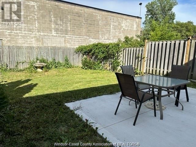 1248 ST. PAUL AVENUE Image 15