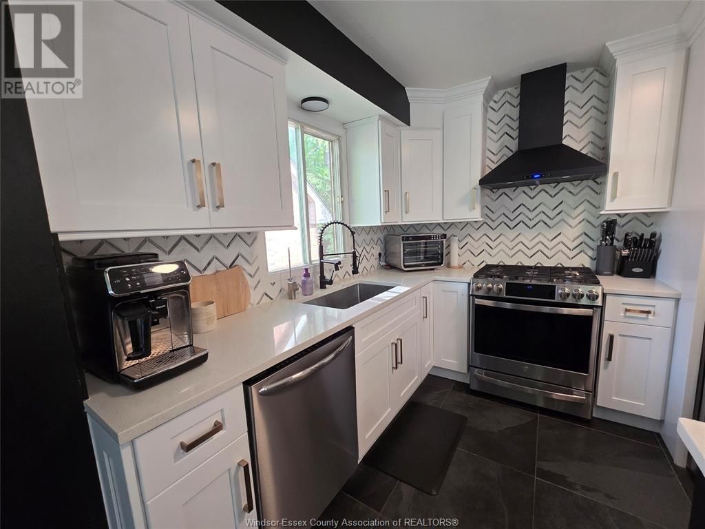 1222 REAUME ROAD Image 19